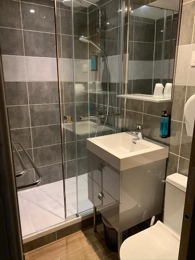 **  Hotel L'Equipe Le Sauze France
