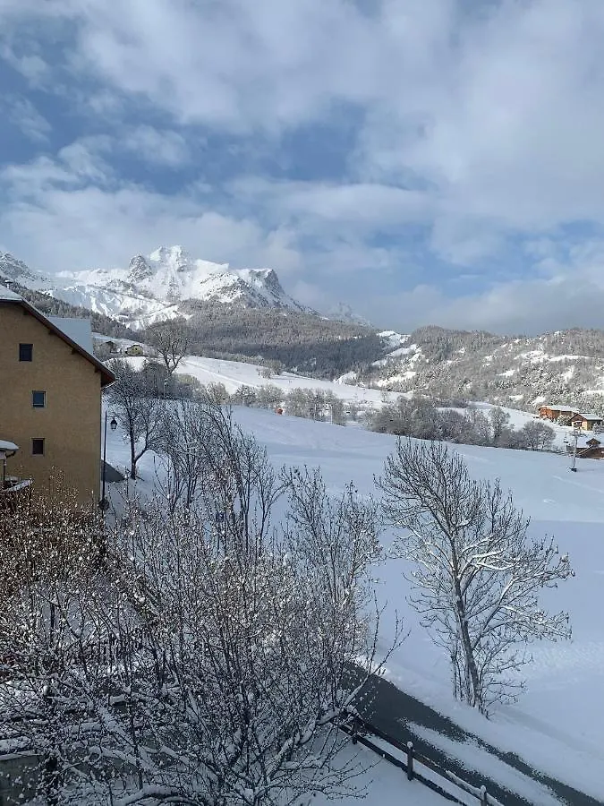 Hotel L'Equipe Le Sauze
