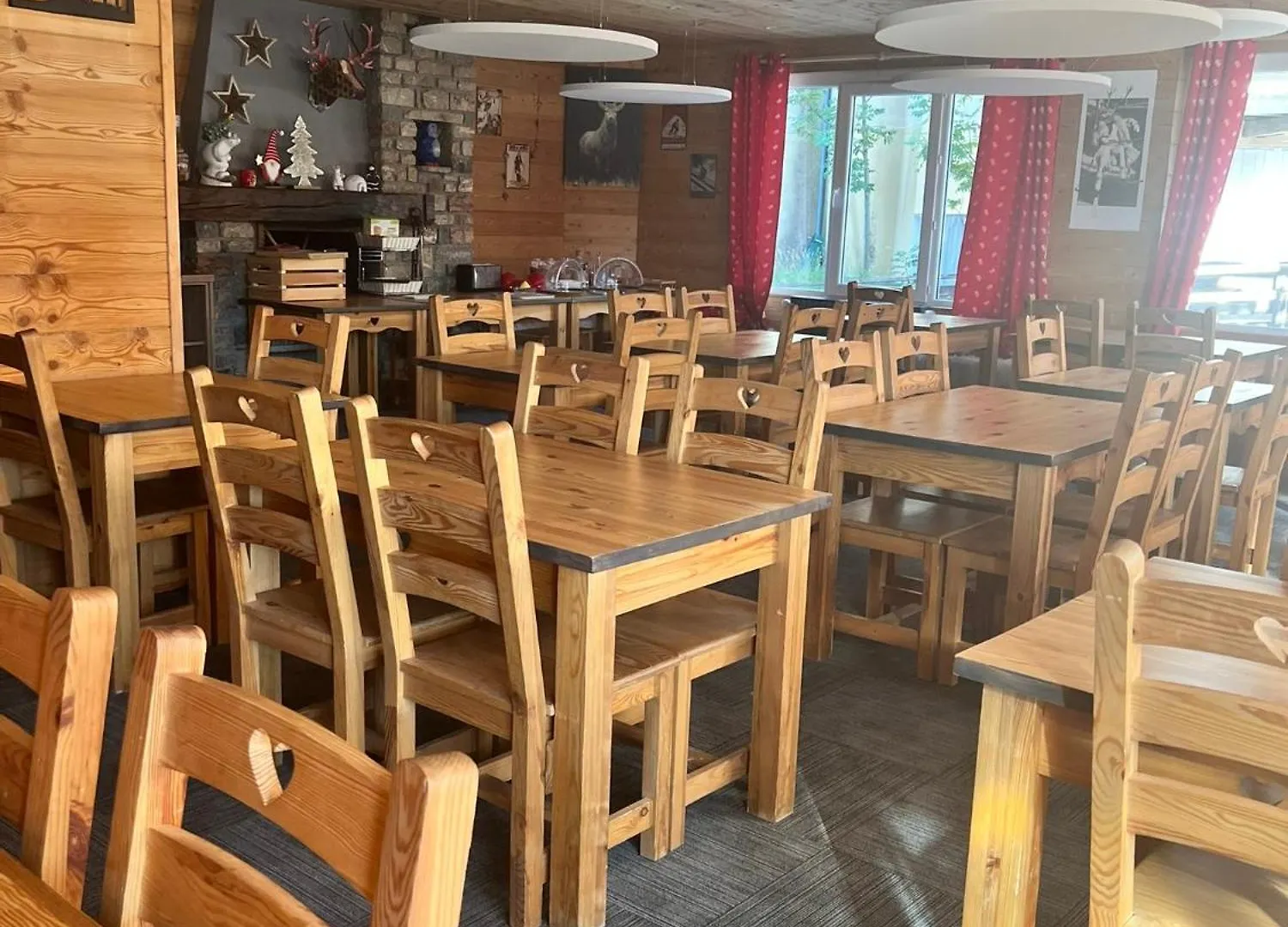 伊基普酒店 勒索兹